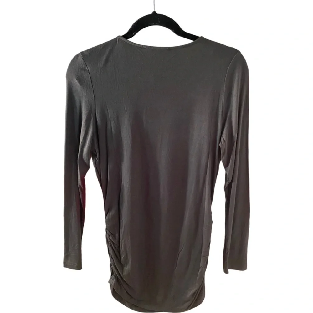 Emma’s Expressions maternity top. Size L. Army green. Long sleeve.